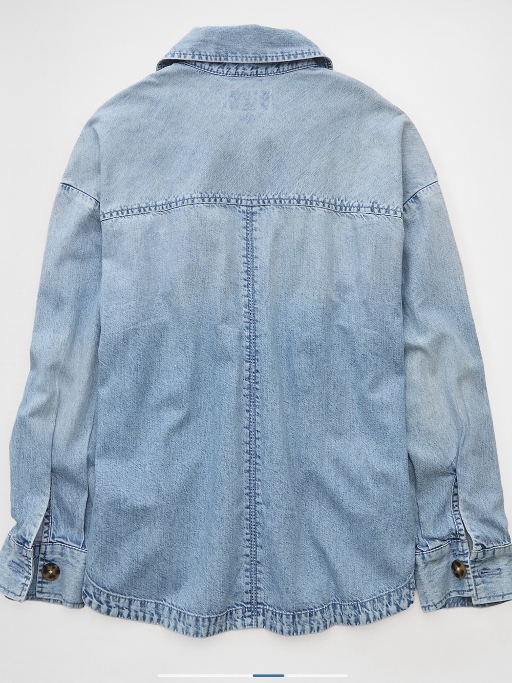 NWT AE Studded Light Wash Denim Button-Up Shirt Jacket - Picture 4 of 9